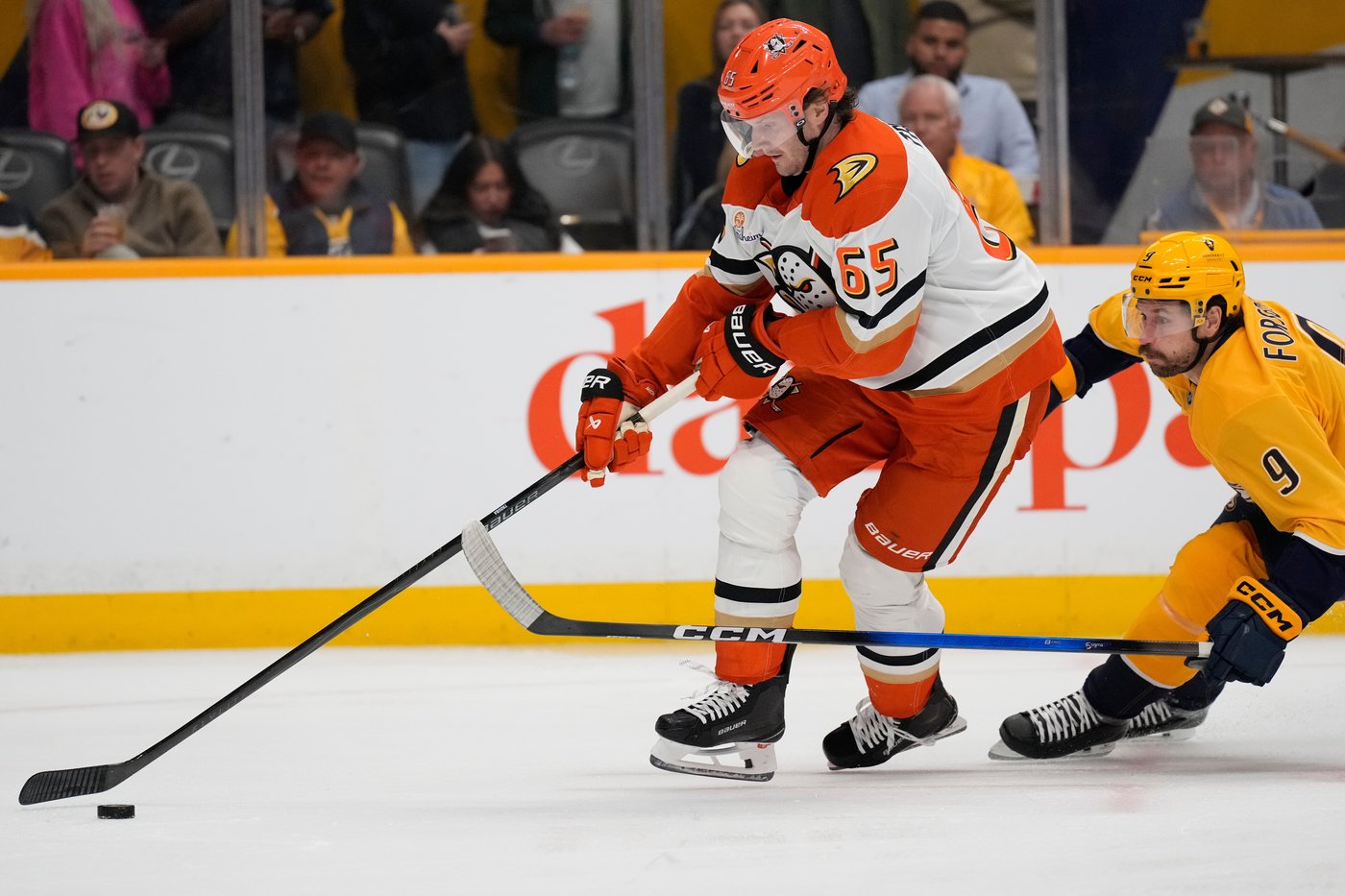 Ducks rookie Beckett Sennecke picks up his third goal of the season in 5-2 win over Predators | iNFOnews.ca Ducks rookie Beckett Sennecke picks up his third goal of the season in 5-2 win over Predators | iNFOnews.ca