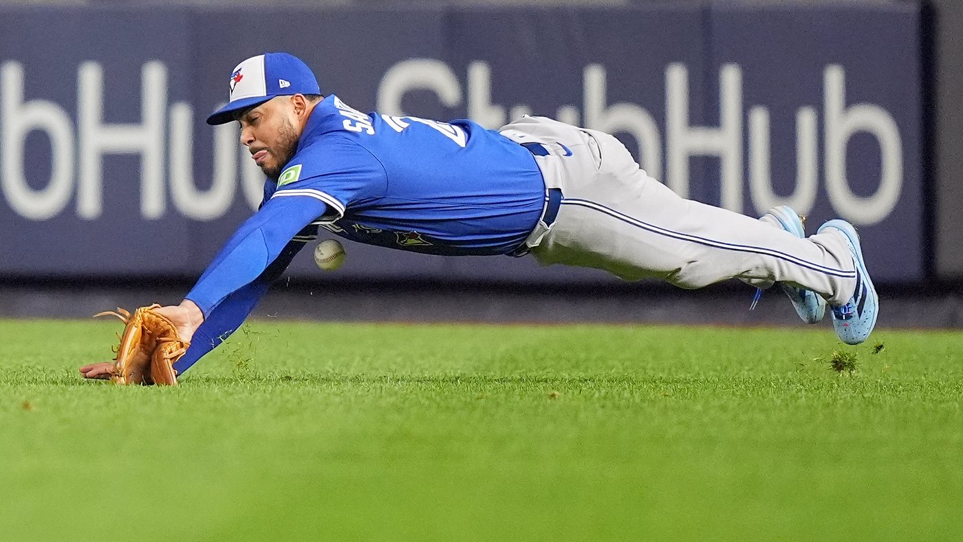 Up 5 runs, Blue Jays let AL Division Series sweep of Yankees slip out of their gloves | iNFOnews.ca