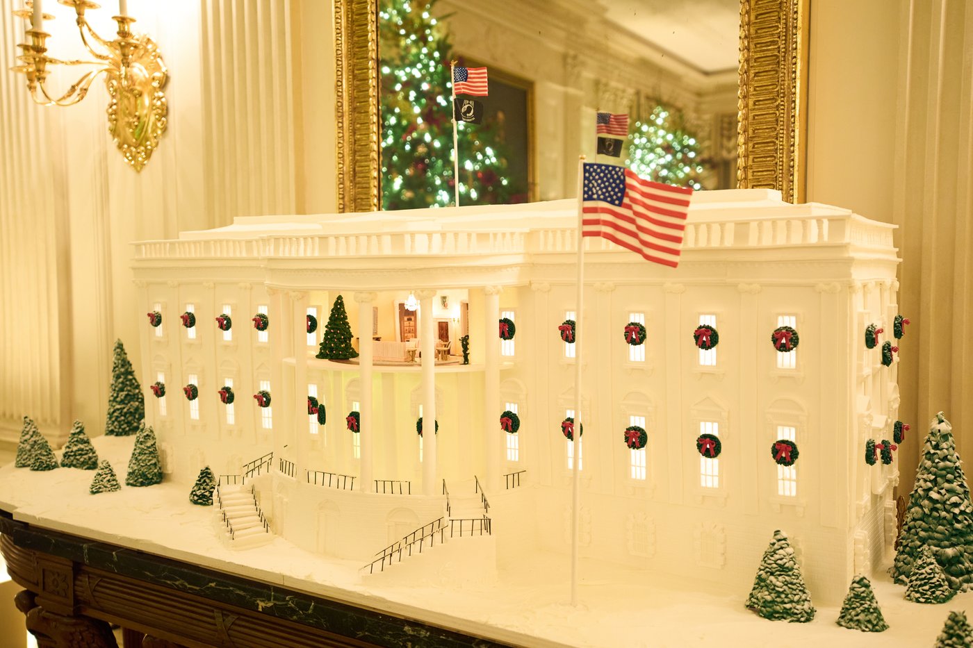 Melania Trump reveals White House holiday decorations and her theme, 'Home Is Where the Heart Is' | iNFOnews.ca