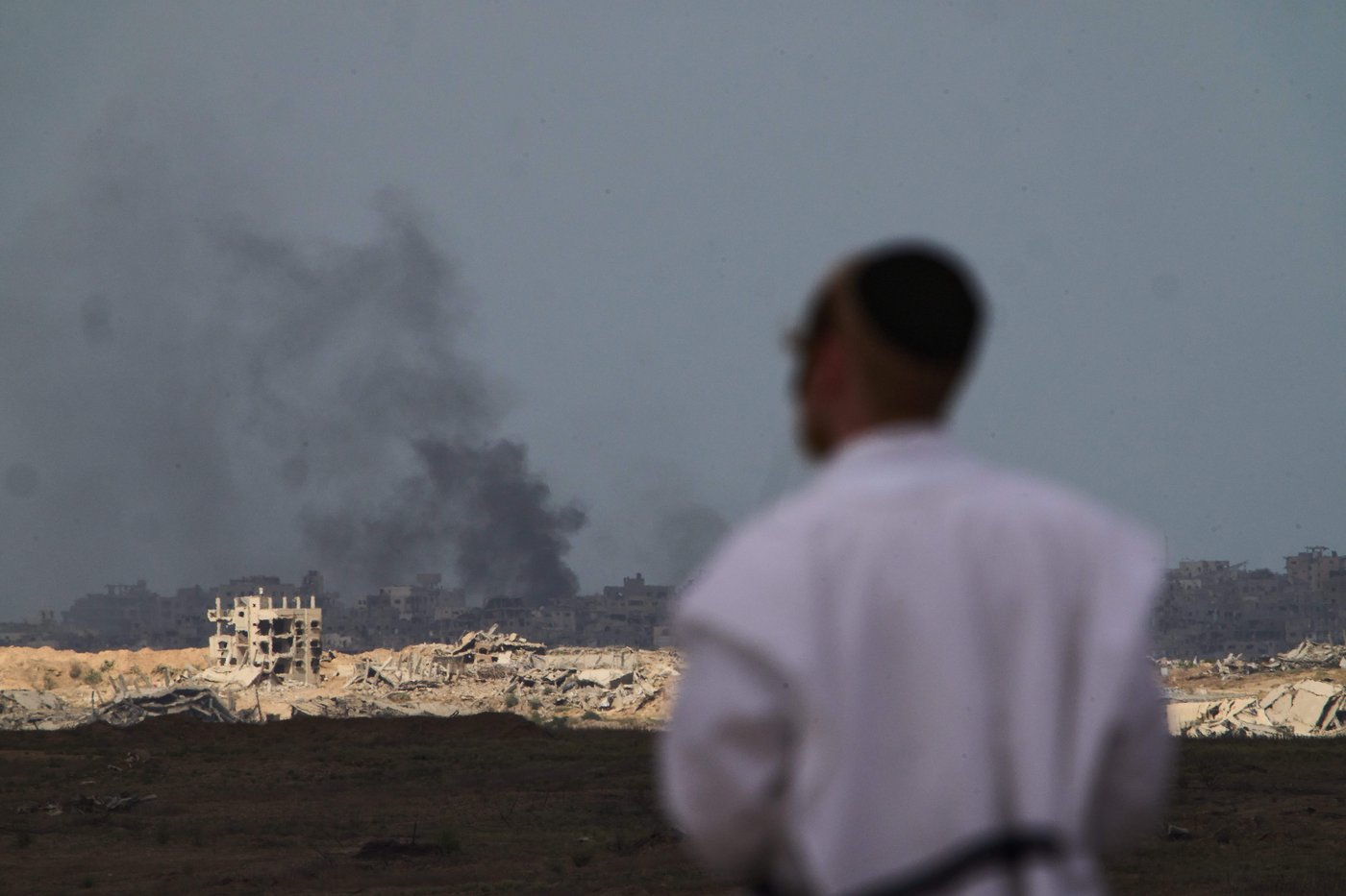 The Latest: Israel and Hamas agree to a ceasefire, release of hostages and prisoners | iNFOnews.ca The Latest: Israel and Hamas agree to a ceasefire, release of hostages and prisoners | iNFOnews.ca