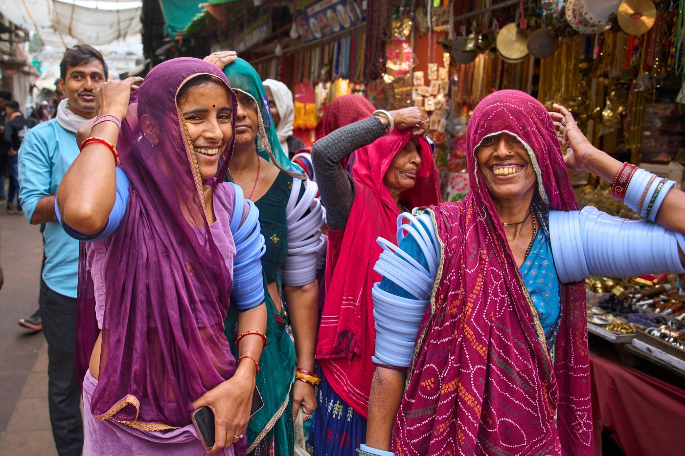 A camel fair in India's desert town of Pushkar draws traders and tourists, in photos | iNFOnews.ca