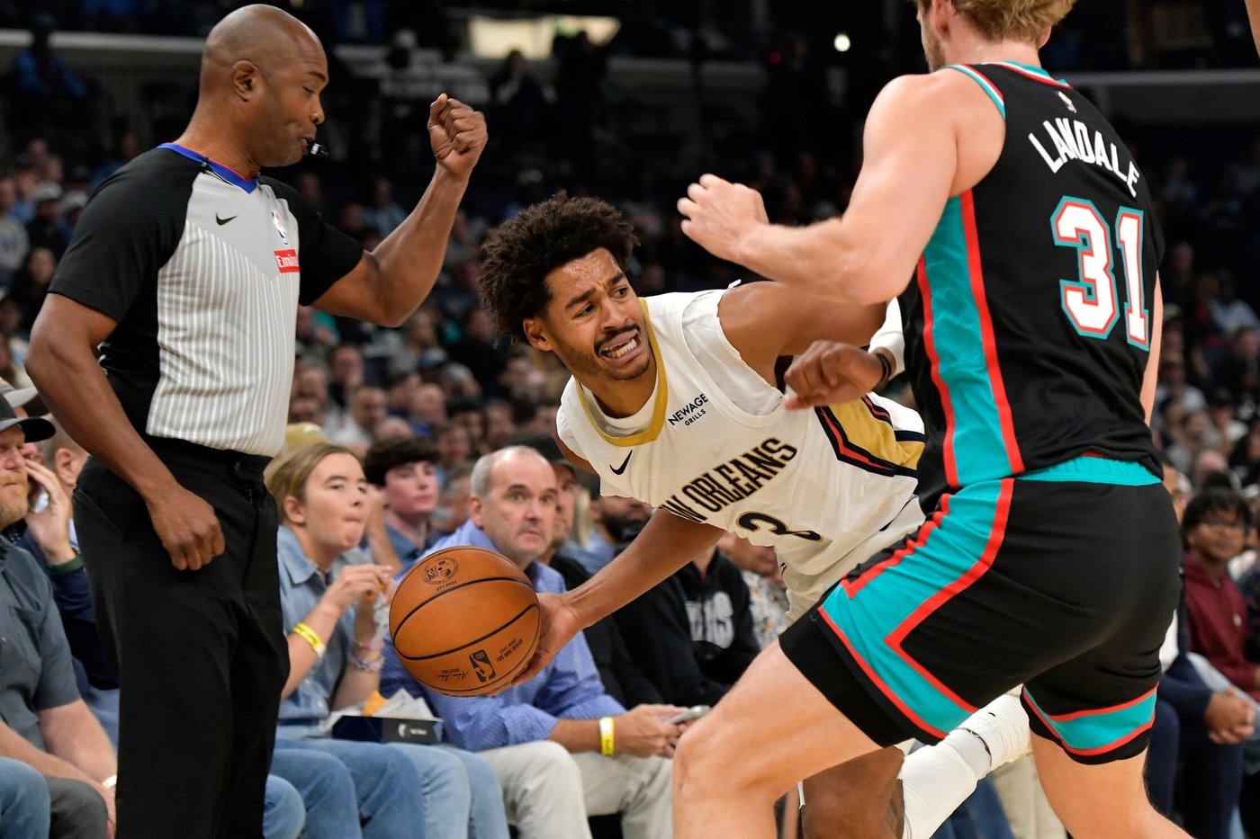 Morant scores 35 points, Memphis uses a third-quarter rally to beat New Orleans 128-122 | iNFOnews.ca Morant scores 35 points, Memphis uses a third-quarter rally to beat New Orleans 128-122 | iNFOnews.ca