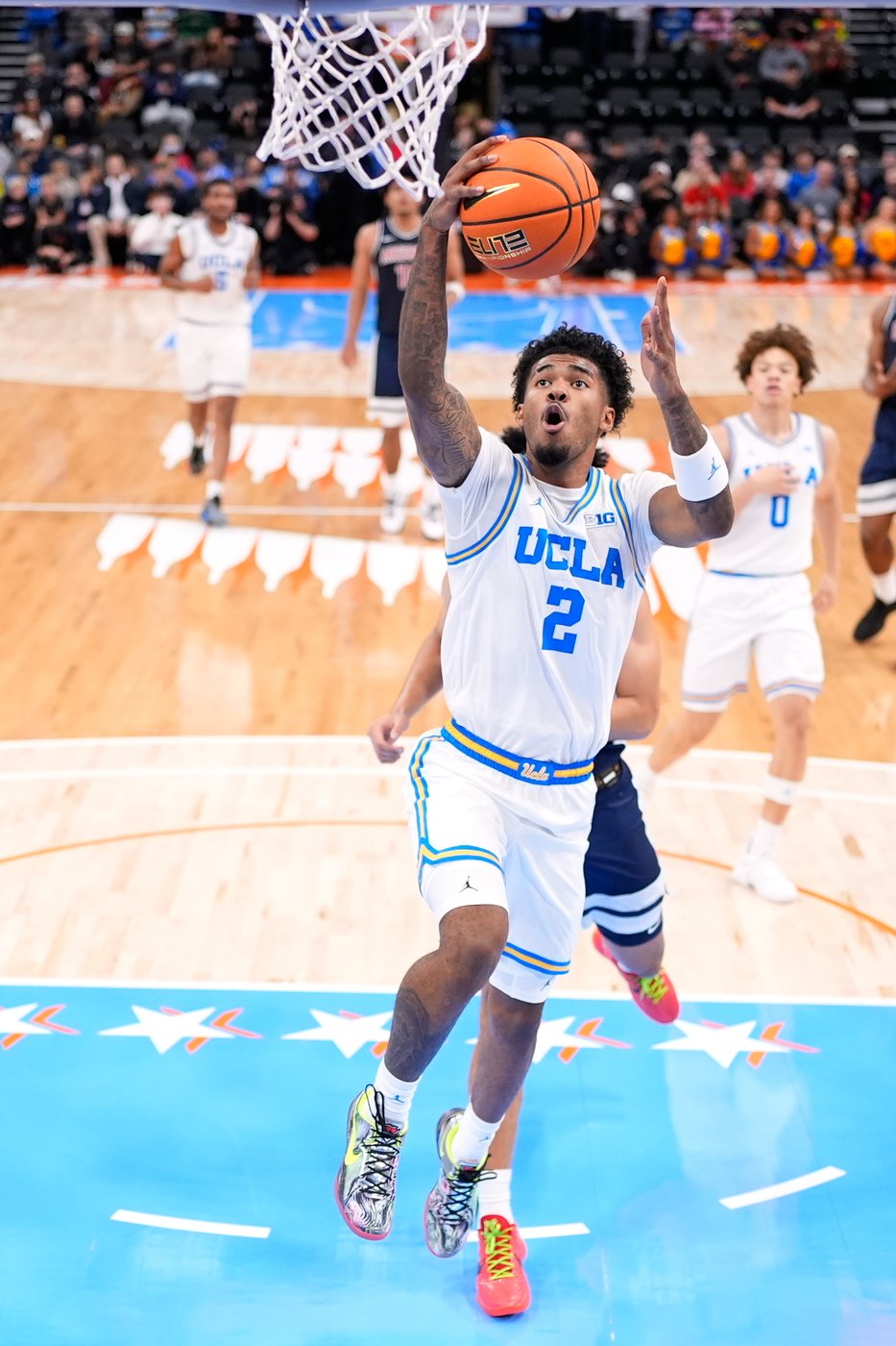 Dell'Orso scores 20 off the bench as No. 5 Arizona beats No. 15 UCLA 69-65 in Hall of Fame Series | iNFOnews.ca Dell'Orso scores 20 off the bench as No. 5 Arizona beats No. 15 UCLA 69-65 in Hall of Fame Series | iNFOnews.ca