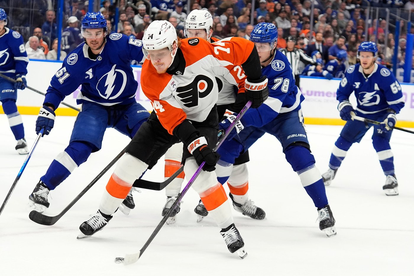 Foerster scores late as Flyers beat Panthers 4-2, rallying from 2-0 deficit to beat Cup champs | iNFOnews.ca