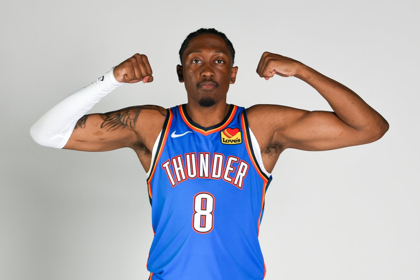 Shai Gilgeous-Alexander and the Thunder aim to defend their NBA title with familiar faces | iNFOnews.ca
