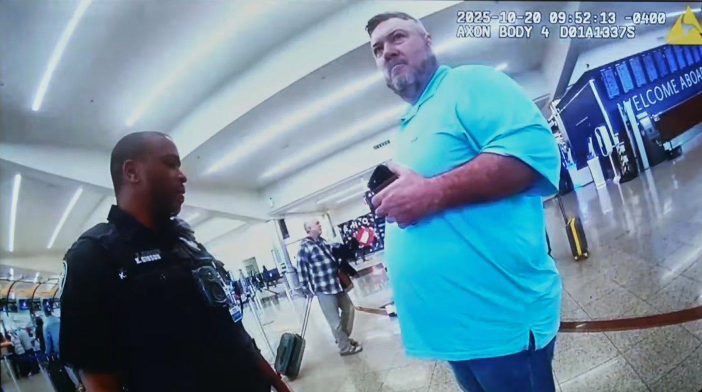 Man who planned to shoot up Atlanta's airport is arrested in a terminal following a tip, police say | iNFOnews.ca Man who planned to shoot up Atlanta's airport is arrested in a terminal following a tip, police say | iNFOnews.ca