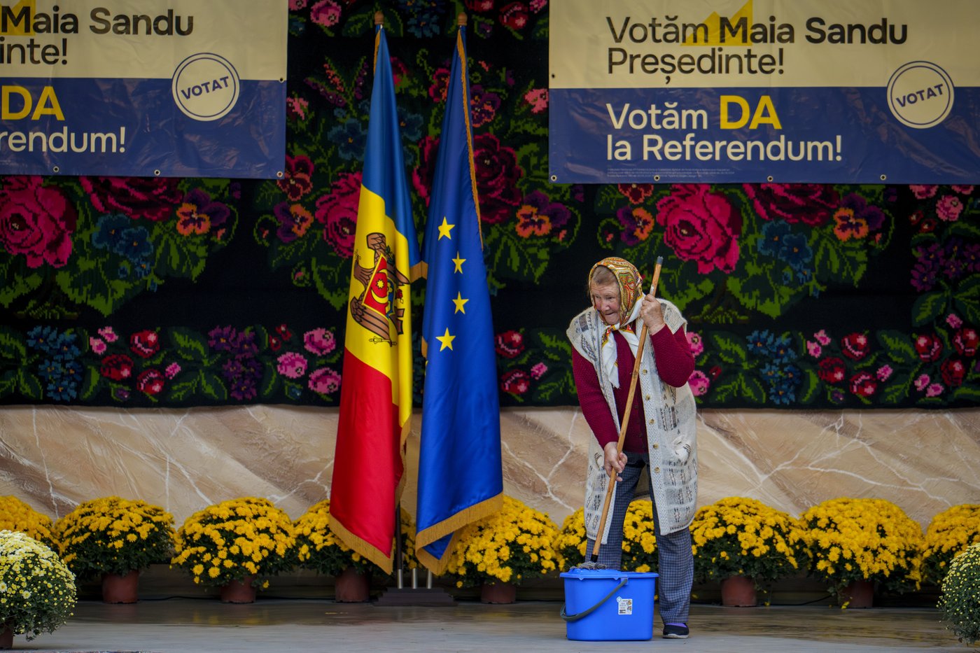 Moldovan officials carry out raids and detain 1 over alleged Russian financing of a party | iNFOnews.ca