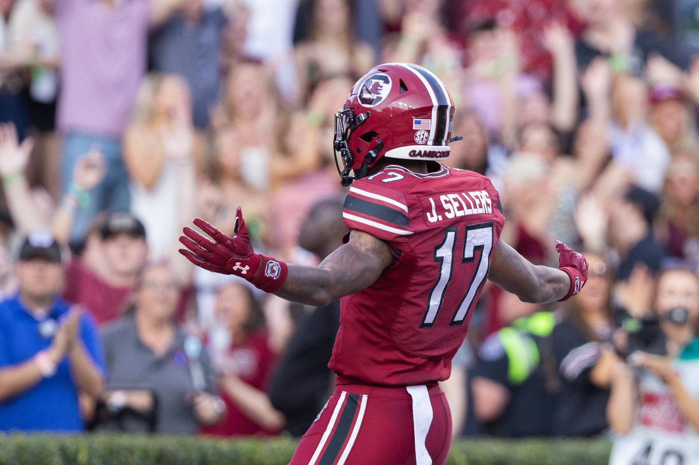 Sellers accounts for four TDs in South Carolina 51-7 rout of Coastal Carolina | iNFOnews.ca