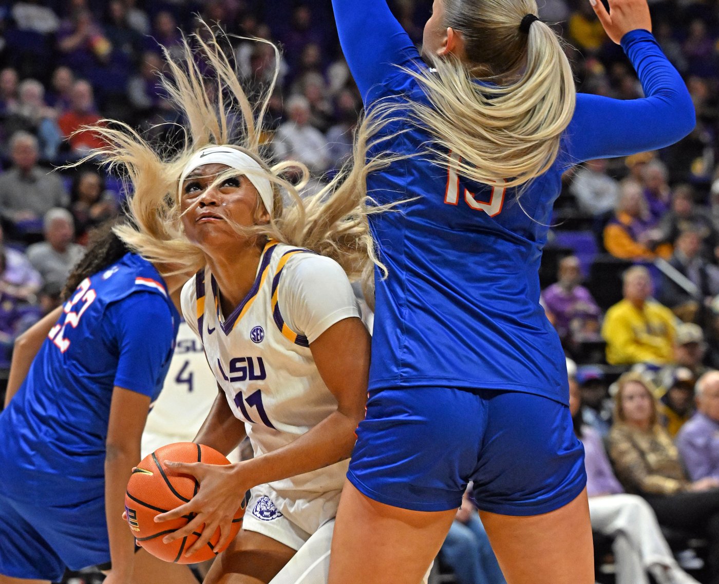 Fulwiley's 21 points, 7 steals in her LSU debut lead the No. 5 Tigers past Houston Christian 108-55 | iNFOnews.ca Fulwiley's 21 points, 7 steals in her LSU debut lead the No. 5 Tigers past Houston Christian 108-55 | iNFOnews.ca
