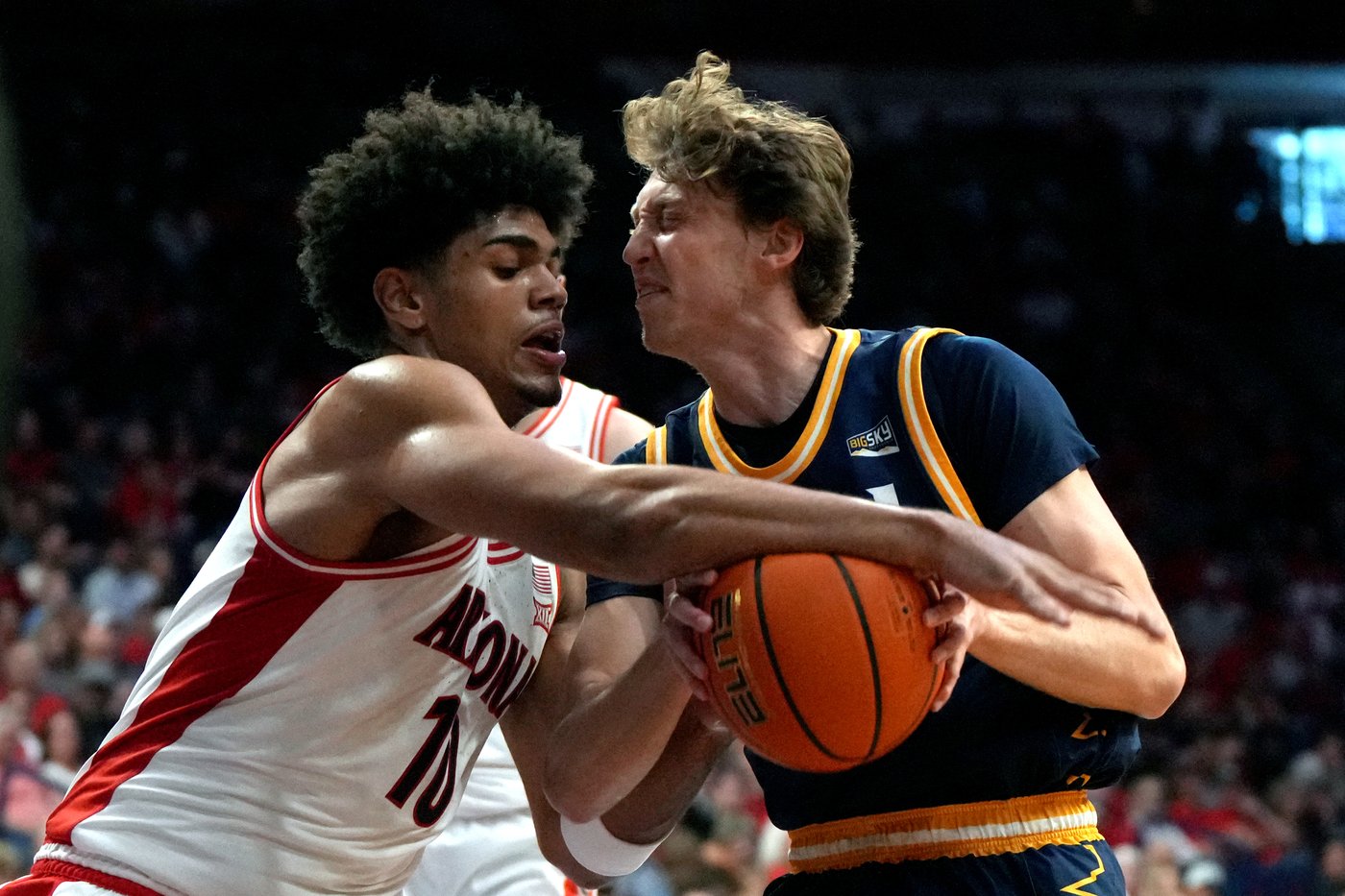 Dwayne Aristode hits six 3-pointers as No. 5 Arizona rolls to 84-49 win over Northern Arizona | iNFOnews.ca