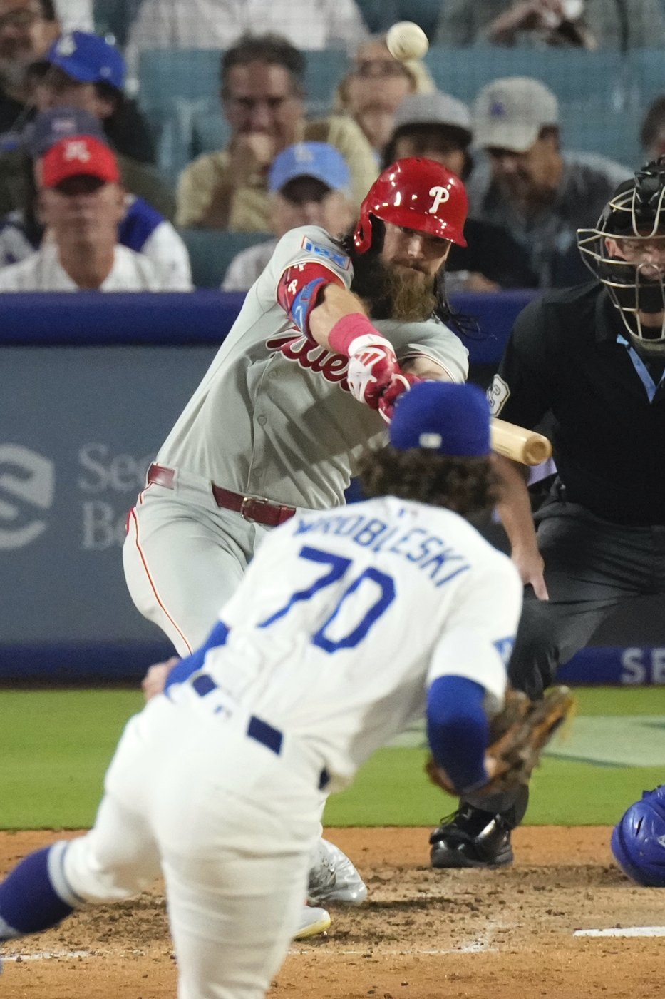 After Ohtani pitches 5 hitless innings, Marchon's 3-run homer rallies Phillies past Dodgers 9-6 | iNFOnews.ca