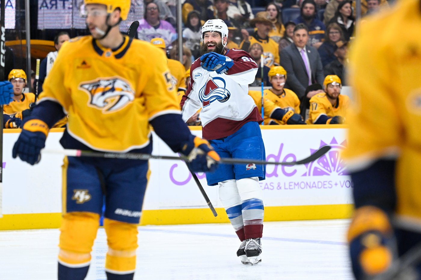 Blackwood makes 35 saves as Avalanche shut out Predators 3-0 | iNFOnews.ca