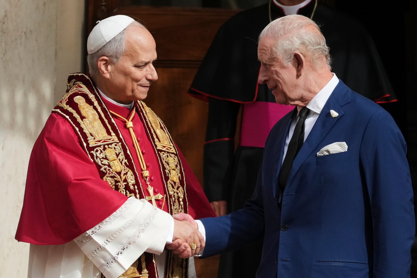 King Charles III prays with pope in historic visit, a welcome respite from royal troubles at home | iNFOnews.ca King Charles III prays with pope in historic visit, a welcome respite from royal troubles at home | iNFOnews.ca