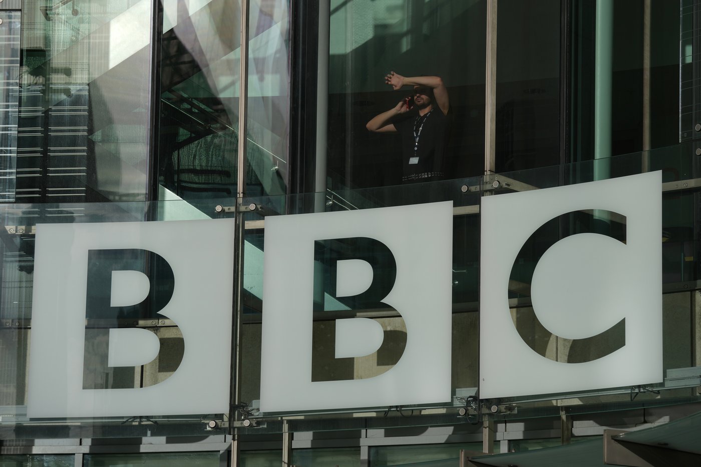 BBC apologizes to Trump over its misleading edit, but says there's no basis for a defamation claim | iNFOnews.ca