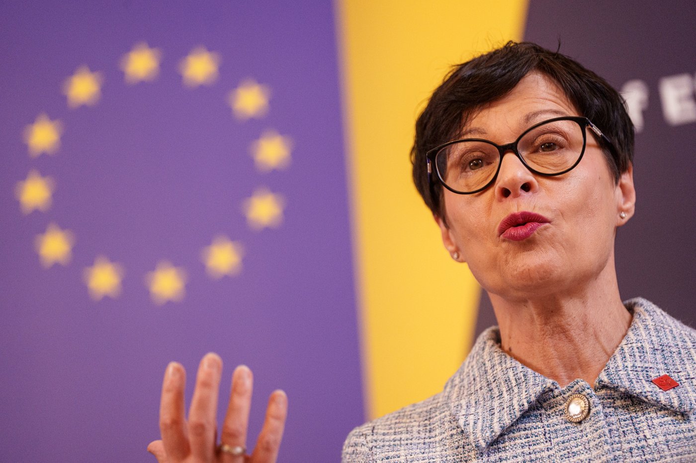 EU pushes Ukraine membership bid forward despite Hungary's objections | iNFOnews.ca EU pushes Ukraine membership bid forward despite Hungary's objections | iNFOnews.ca