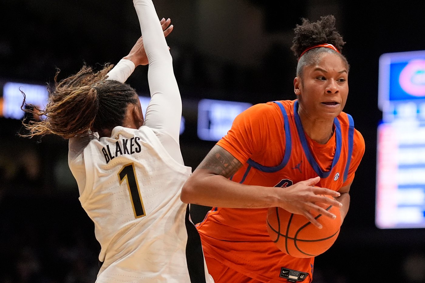 Mikayla Blakes scores 30 in No. 5 Vanderbilt's comeback win over Florida | iNFOnews.ca