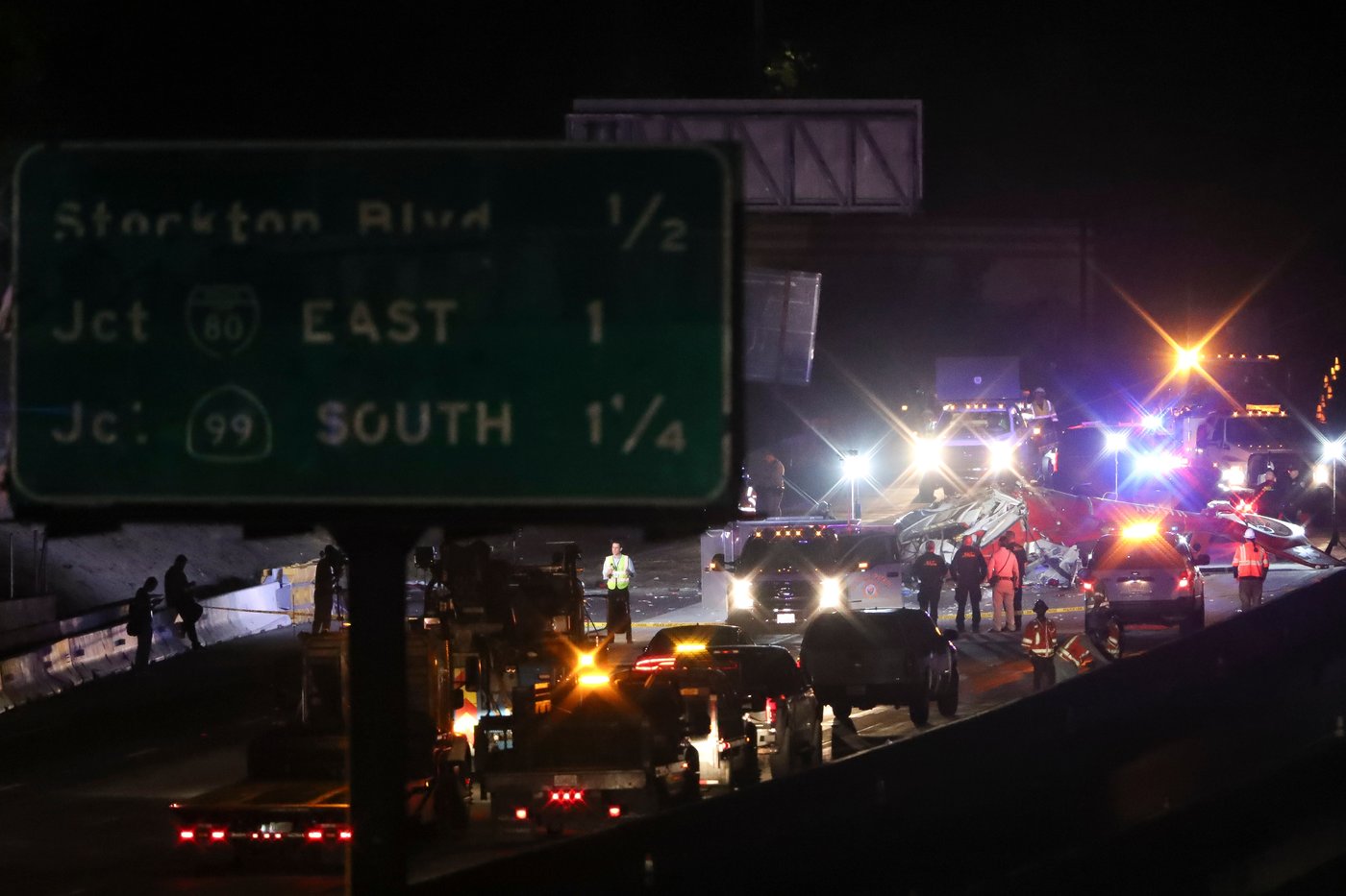 Medical helicopter crashes onto highway in Sacramento, critically injuring 3 | iNFOnews.ca