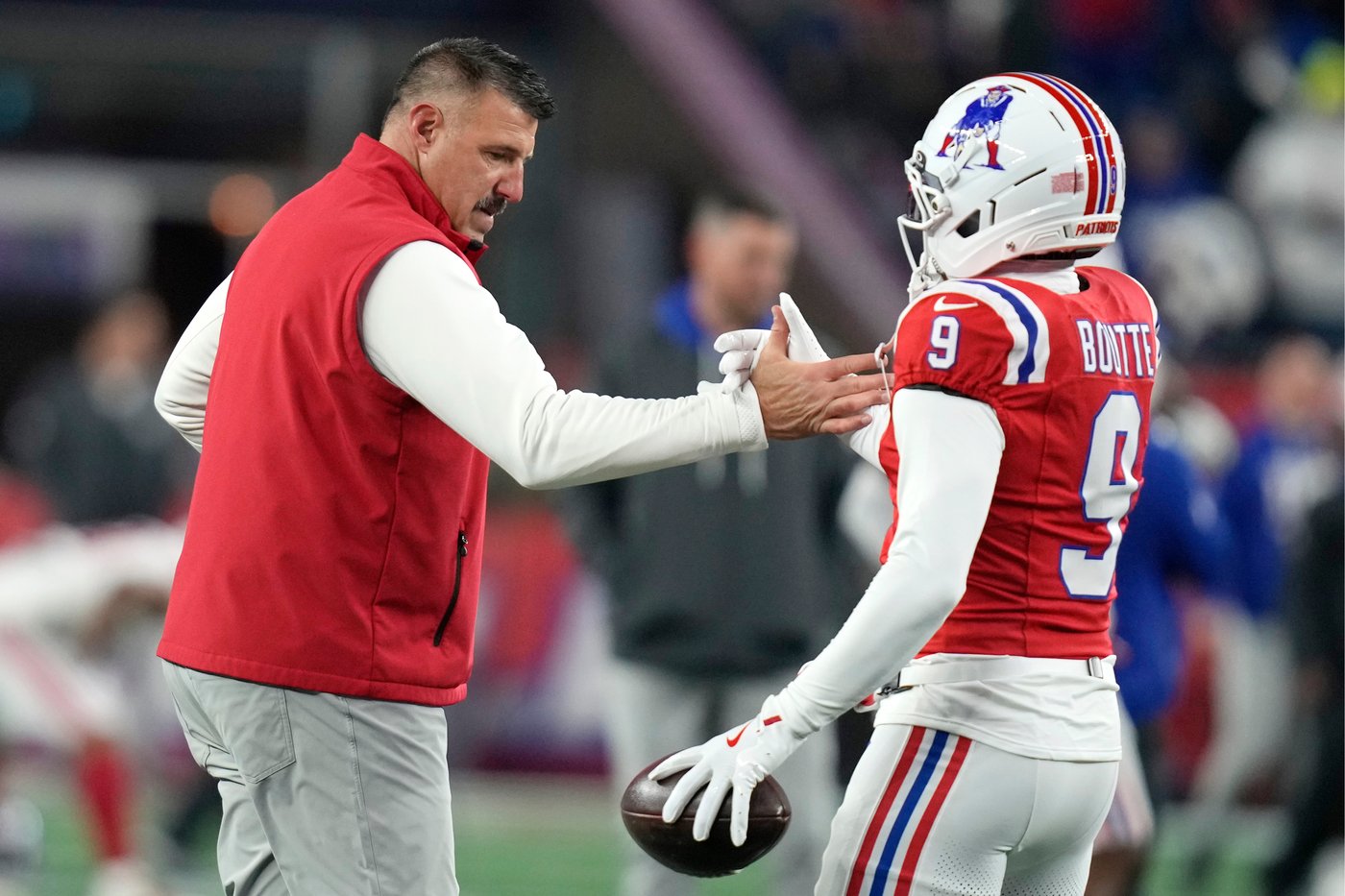 The Patriots' closeness off the field has helped them build the best record in the NFL | iNFOnews.ca