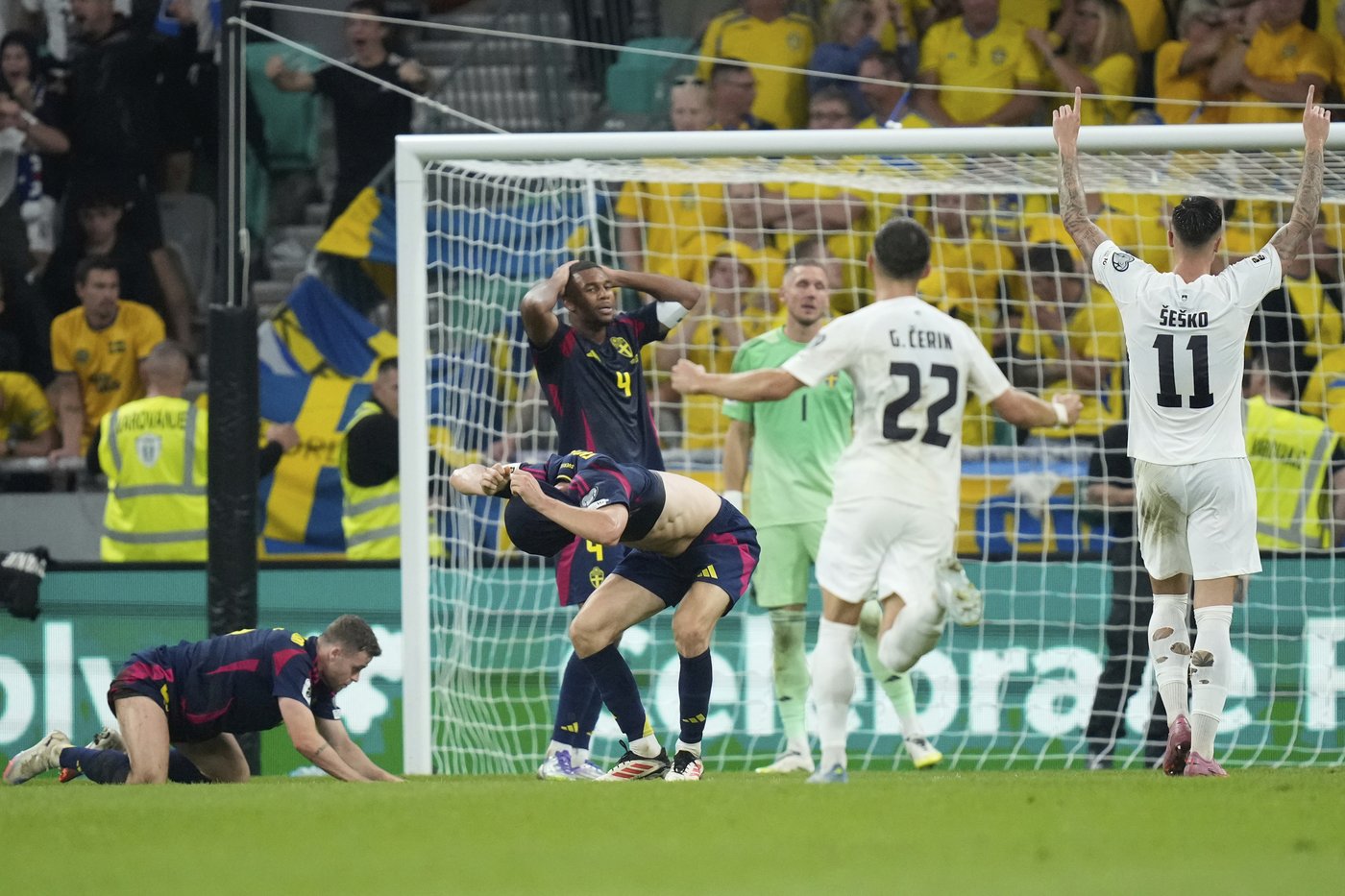 Mbappé's France beats Ukraine to start World Cup qualifying | iNFOnews.ca