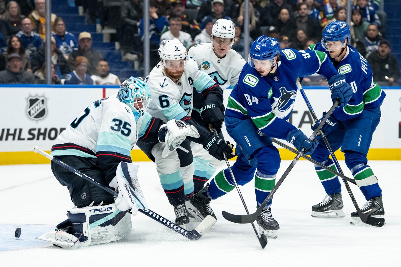 'I just need to continue this': Canucks winger DeBrusk focused on rebuilding game | iNFOnews.ca