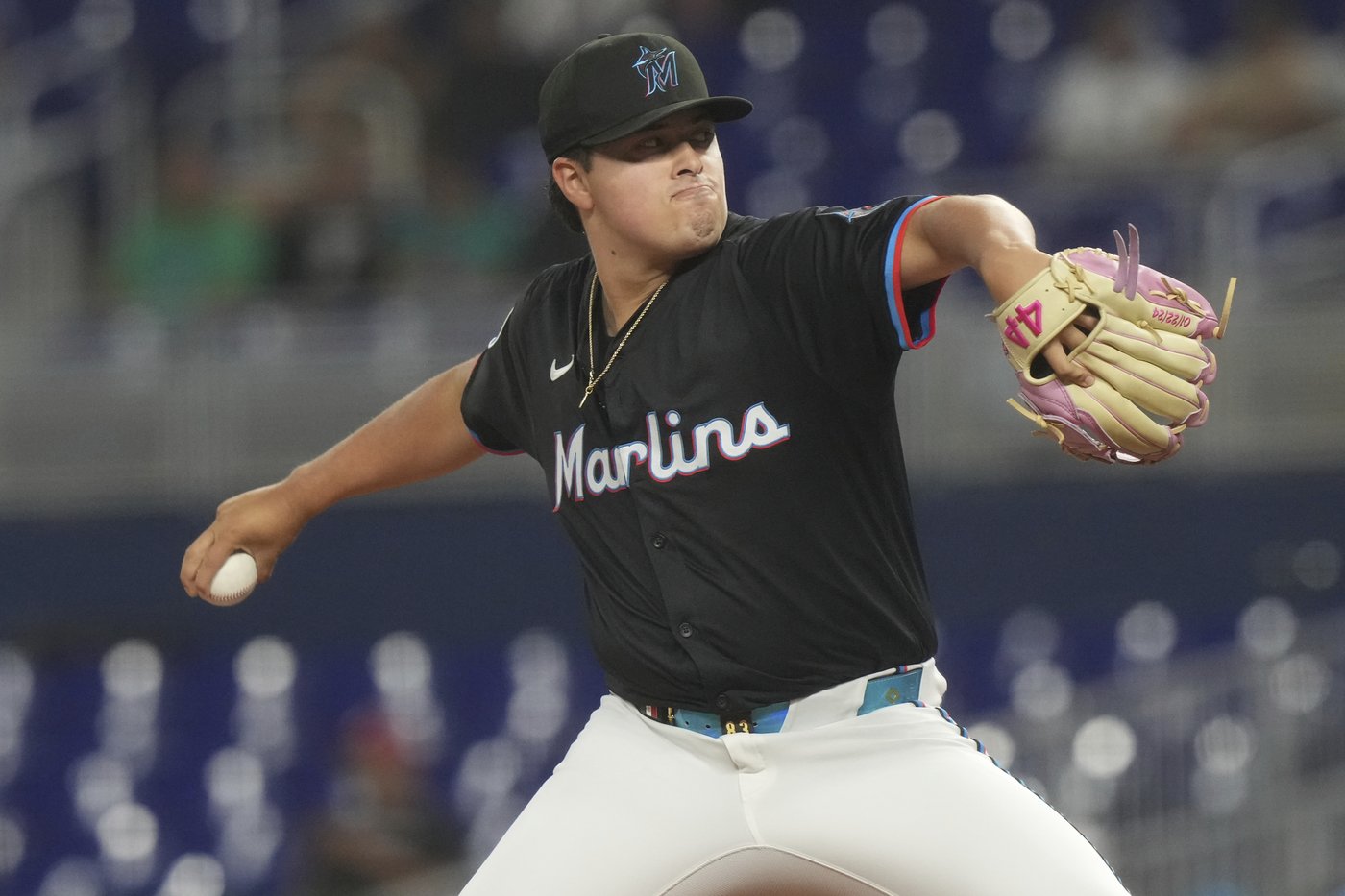 Bryson Stott hits 3-run homer and Phillies go deep 4 times in 9-3 win over the Marlins | iNFOnews.ca