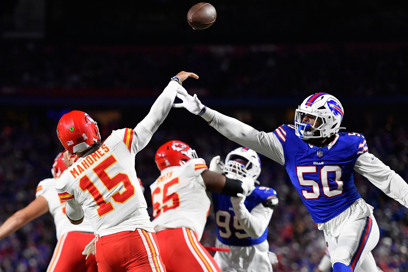 Allen has 3 TDs and Bills use sturdy defense to top Mahomes and Chiefs 28-21 | iNFOnews.ca Allen has 3 TDs and Bills use sturdy defense to top Mahomes and Chiefs 28-21 | iNFOnews.ca