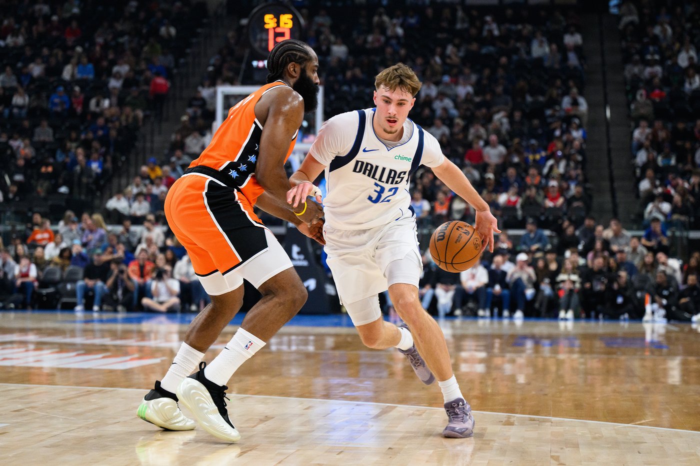 Flagg scores season-high 35 and Thompson rallies Mavericks past Clippers 114-110 | iNFOnews.ca