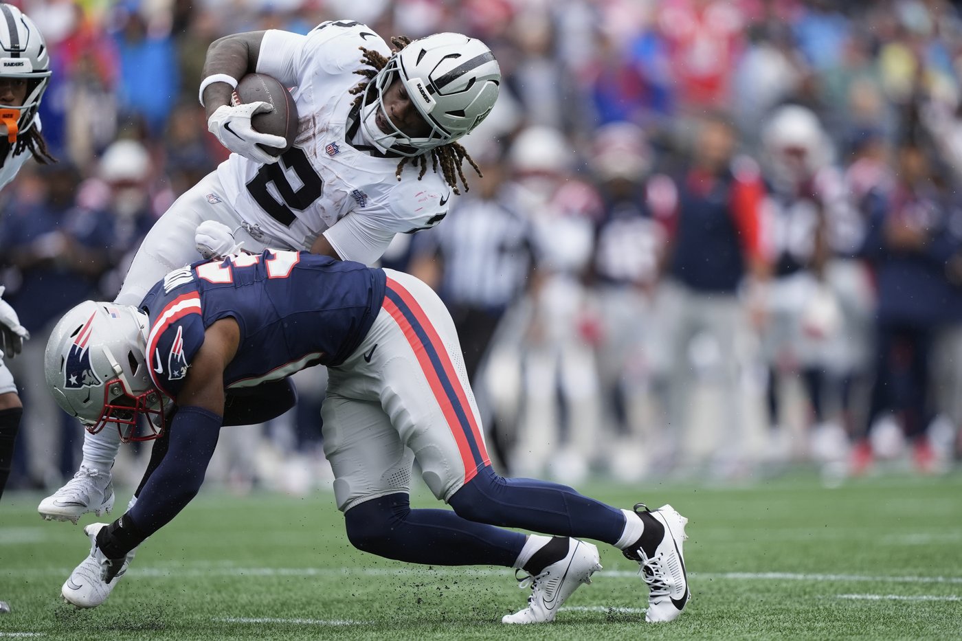 Raiders rookie Ashton Jeanty struggled in his NFL debut, but expectations remain high | iNFOnews.ca