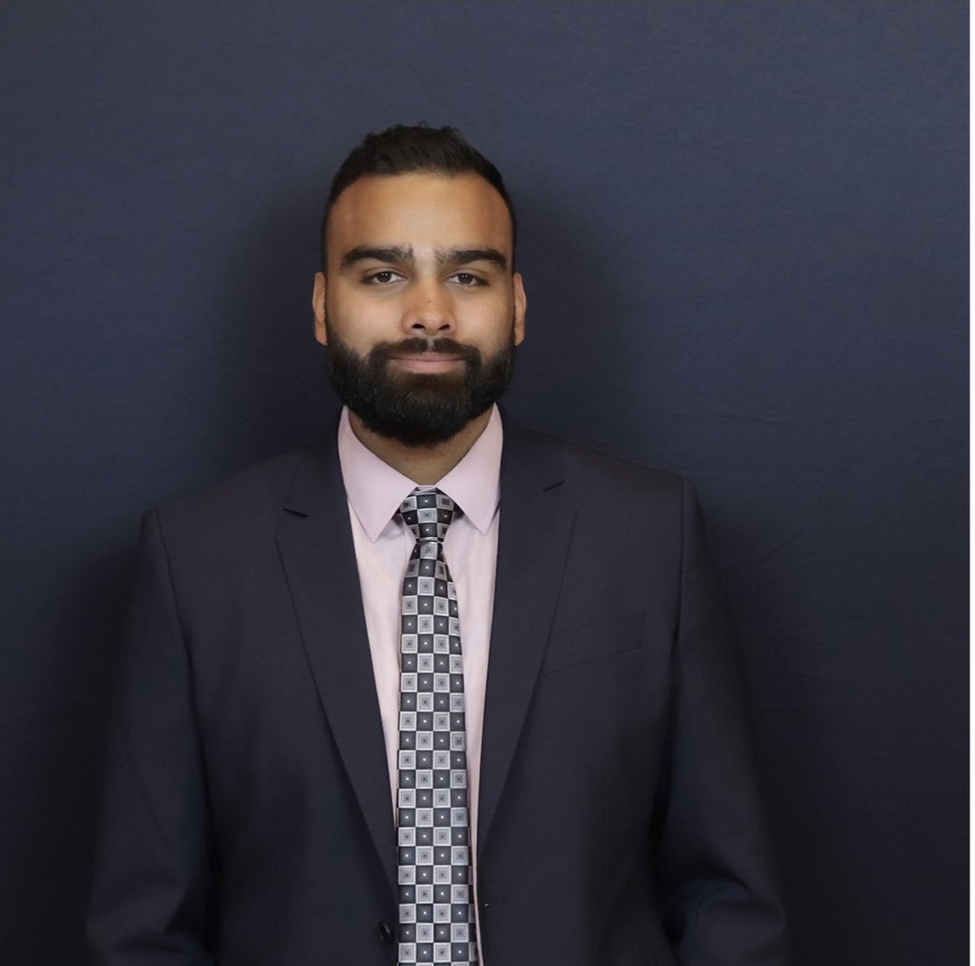 Young Canadians tell of their generations' challenges and hopes | iNFOnews.ca