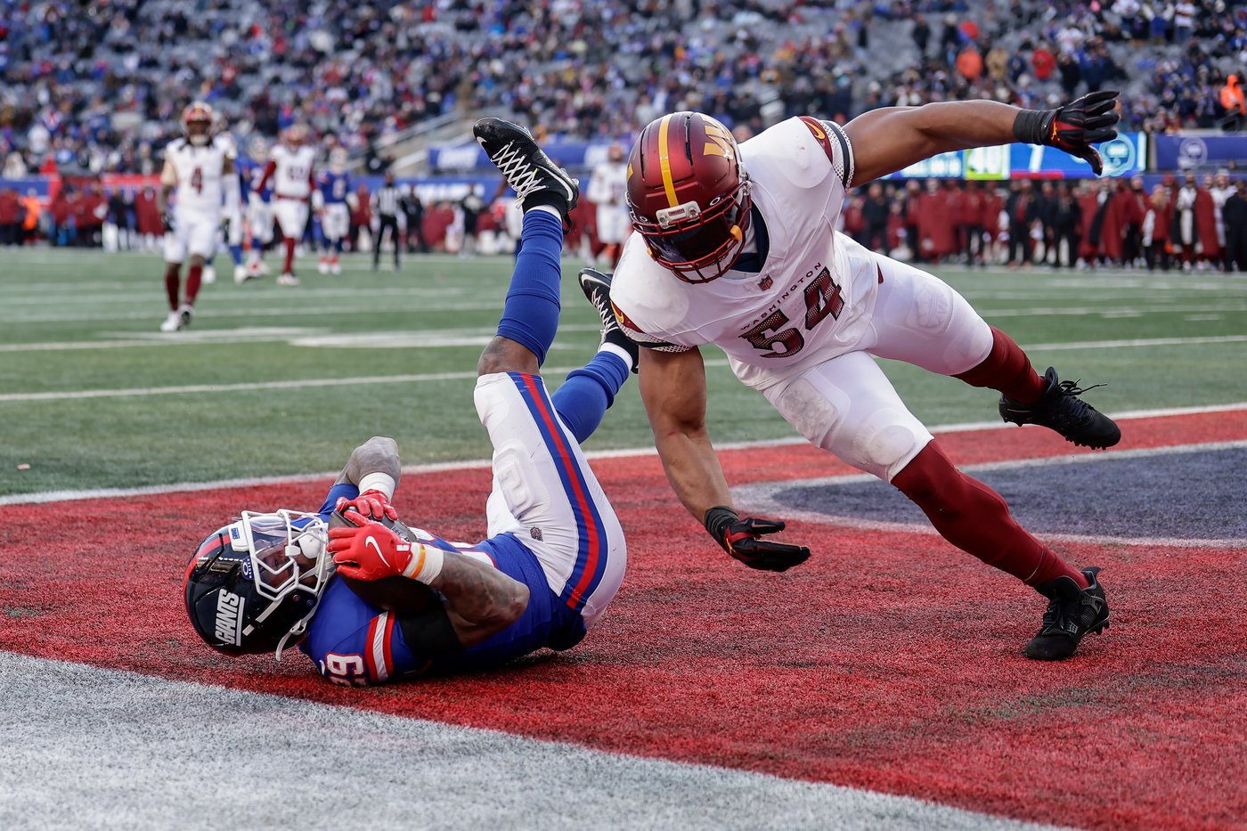 Commanders beat the Giants 29-21 to end their losing streak at 8 games | iNFOnews.ca