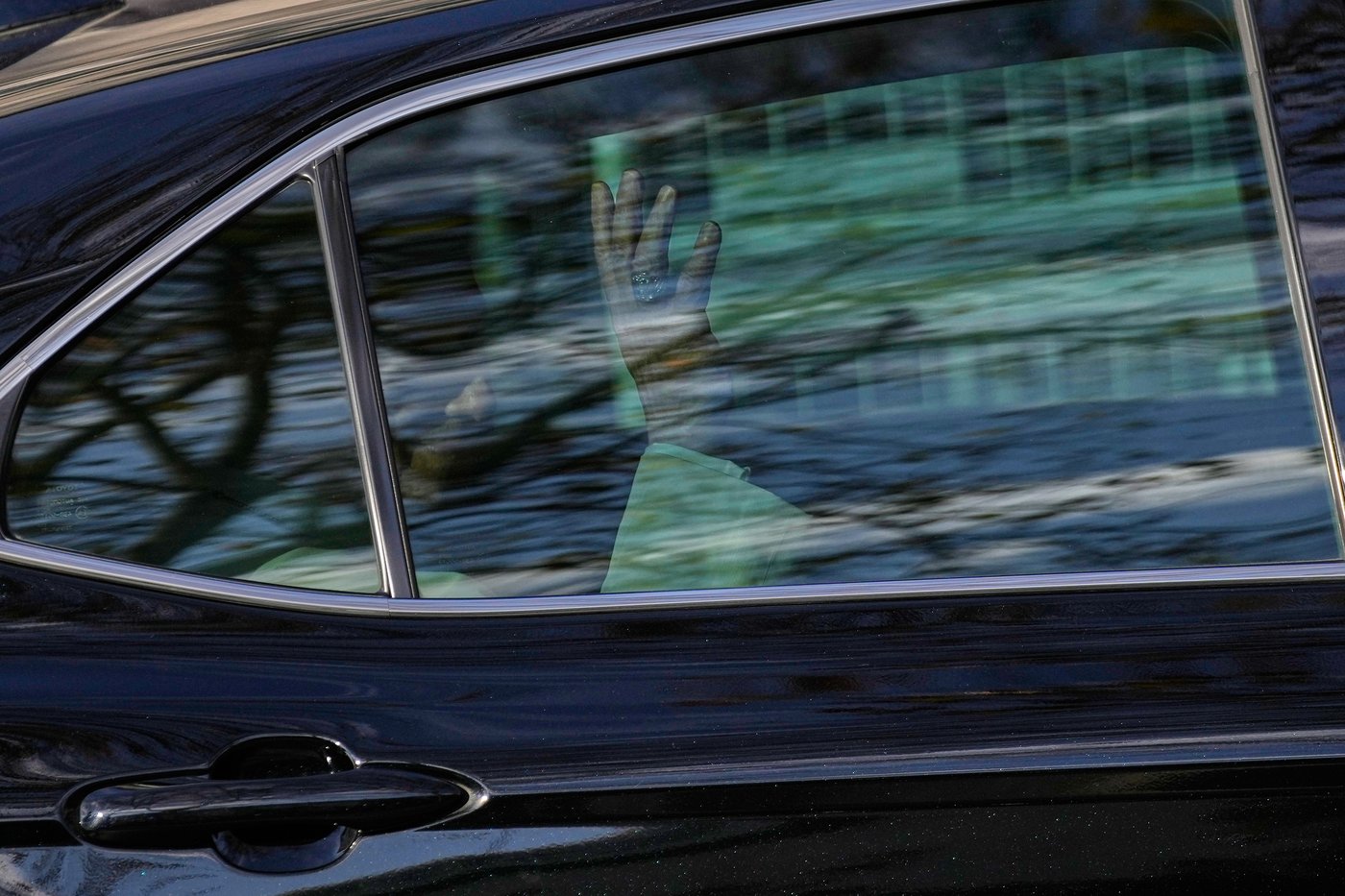 Photos highlight Pope Leo XIV’s first overseas pilgrimage | iNFOnews.ca