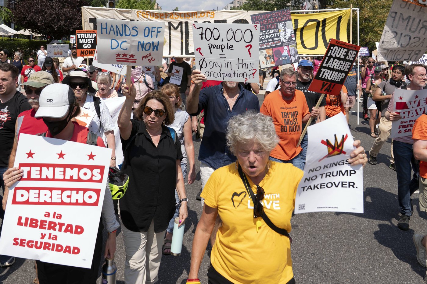 Thousands protest for a 'Free DC' on the fourth week of federal control in Washington | iNFOnews.ca Thousands protest for a 'Free DC' on the fourth week of federal control in Washington | iNFOnews.ca