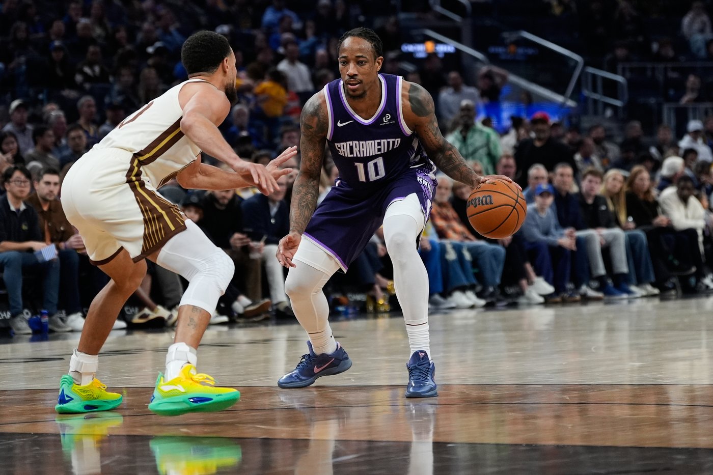 Stephen Curry has 27 points and season-best 10 assists as Warriors beat Kings 137-103 | iNFOnews.ca