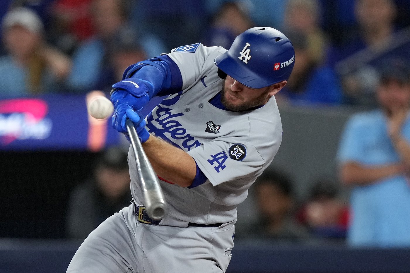 Dodgers beat Jays 5-1 in Game 2 of World Series | iNFOnews.ca