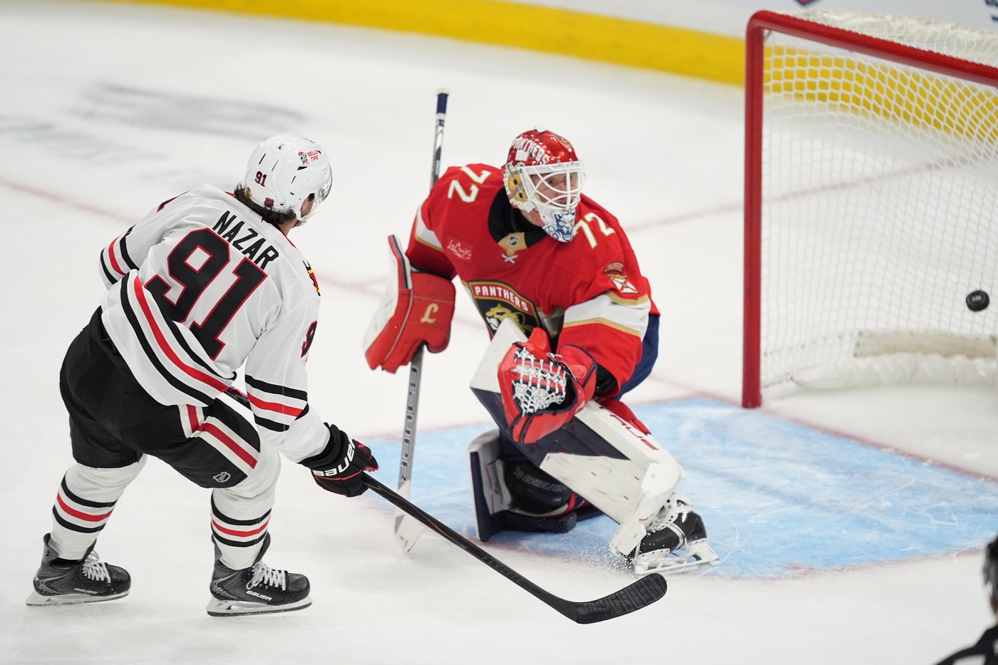 Boqvist scores go-ahead goal as Cup champ Panthers beat Blackhawks 3-2 on banner-raising night | iNFOnews.ca
