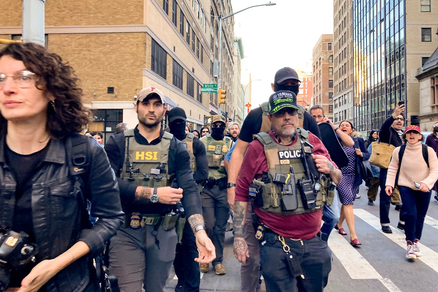 Immigration agents conducting sweep on NYC's famed Canal Street confronted by protesters | iNFOnews.ca