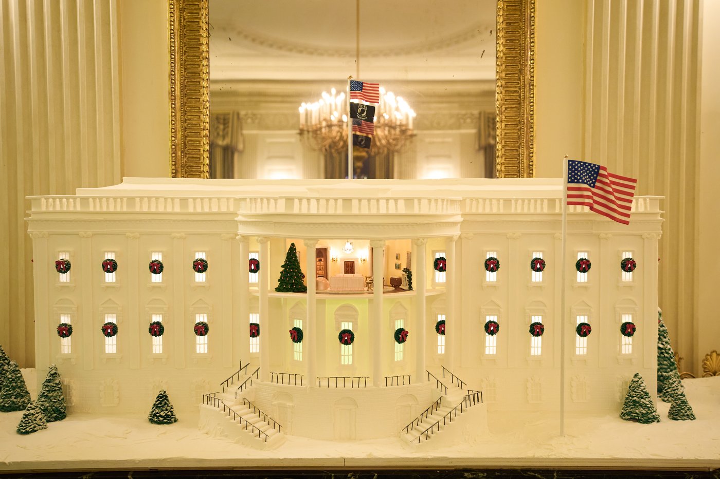 Photos from the White House's Holiday Prep | iNFOnews.ca