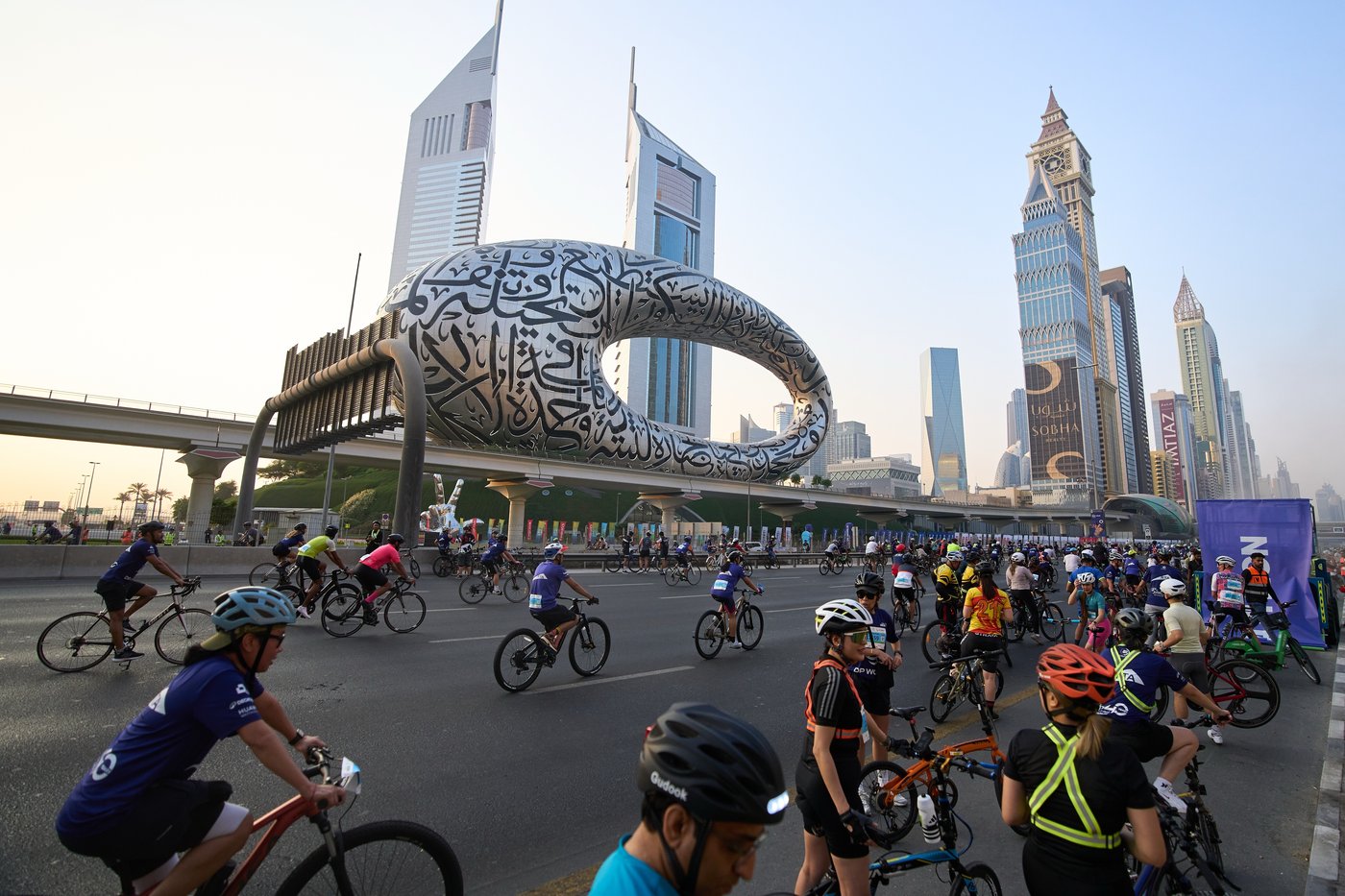 Thousands of bicycles take over Dubai's busiest highway as part of a fitness challenge | iNFOnews.ca