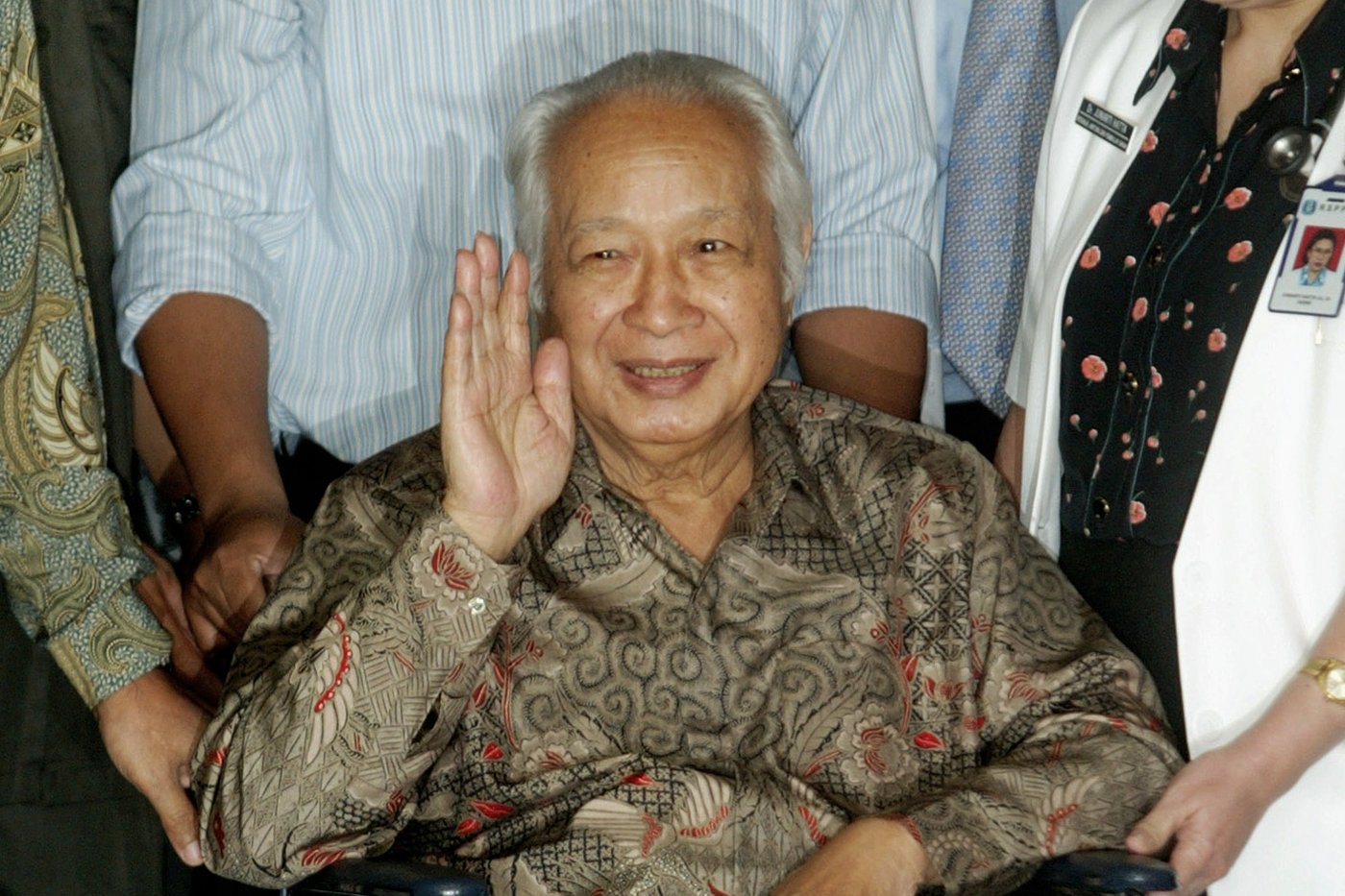 Indonesia declares late dictator Suharto a national hero, despite outrage from rights groups | iNFOnews.ca