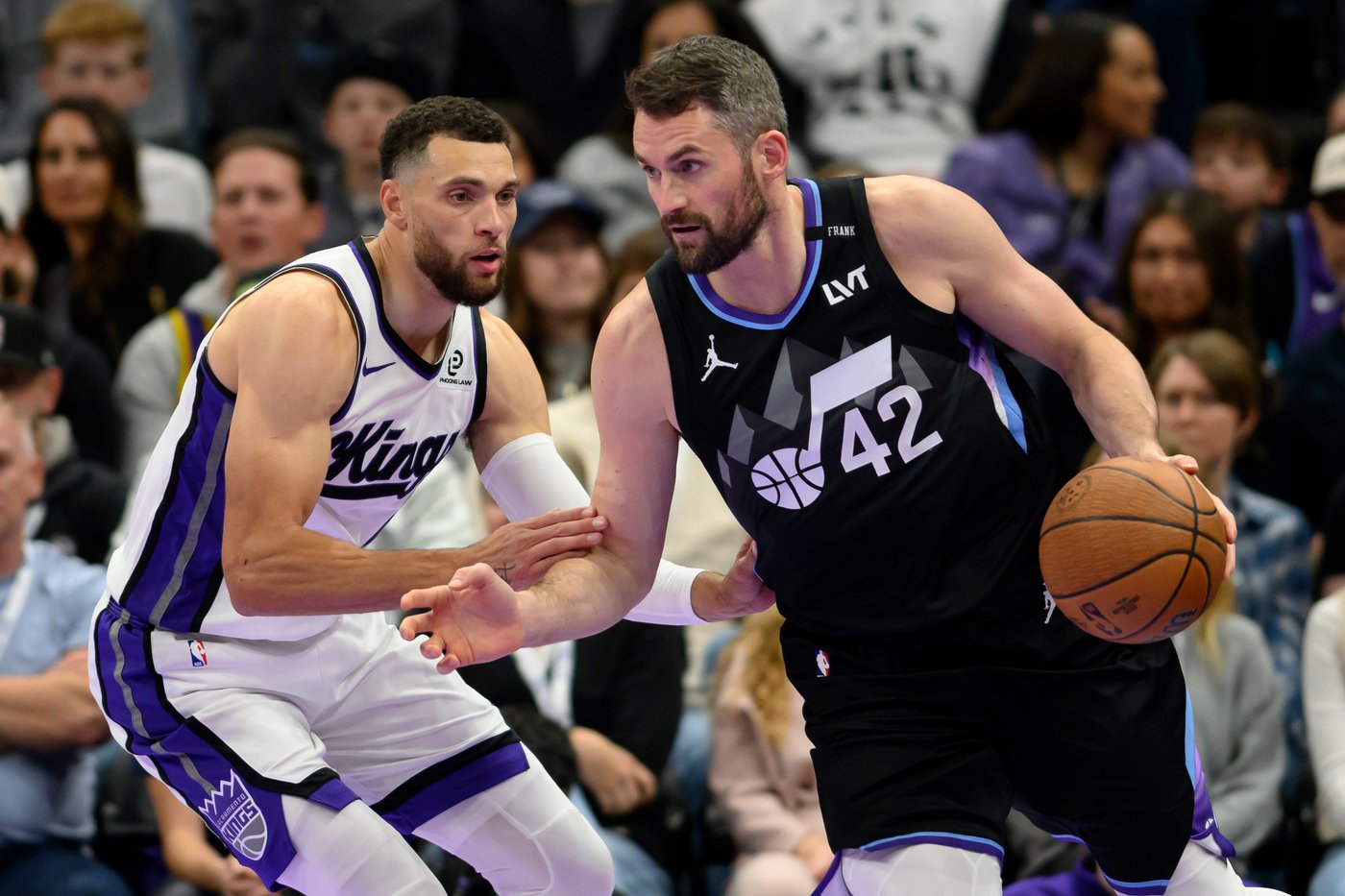 George and Markkanen help Jazz snap 4-game skid with 128-119 win over Kings | iNFOnews.ca