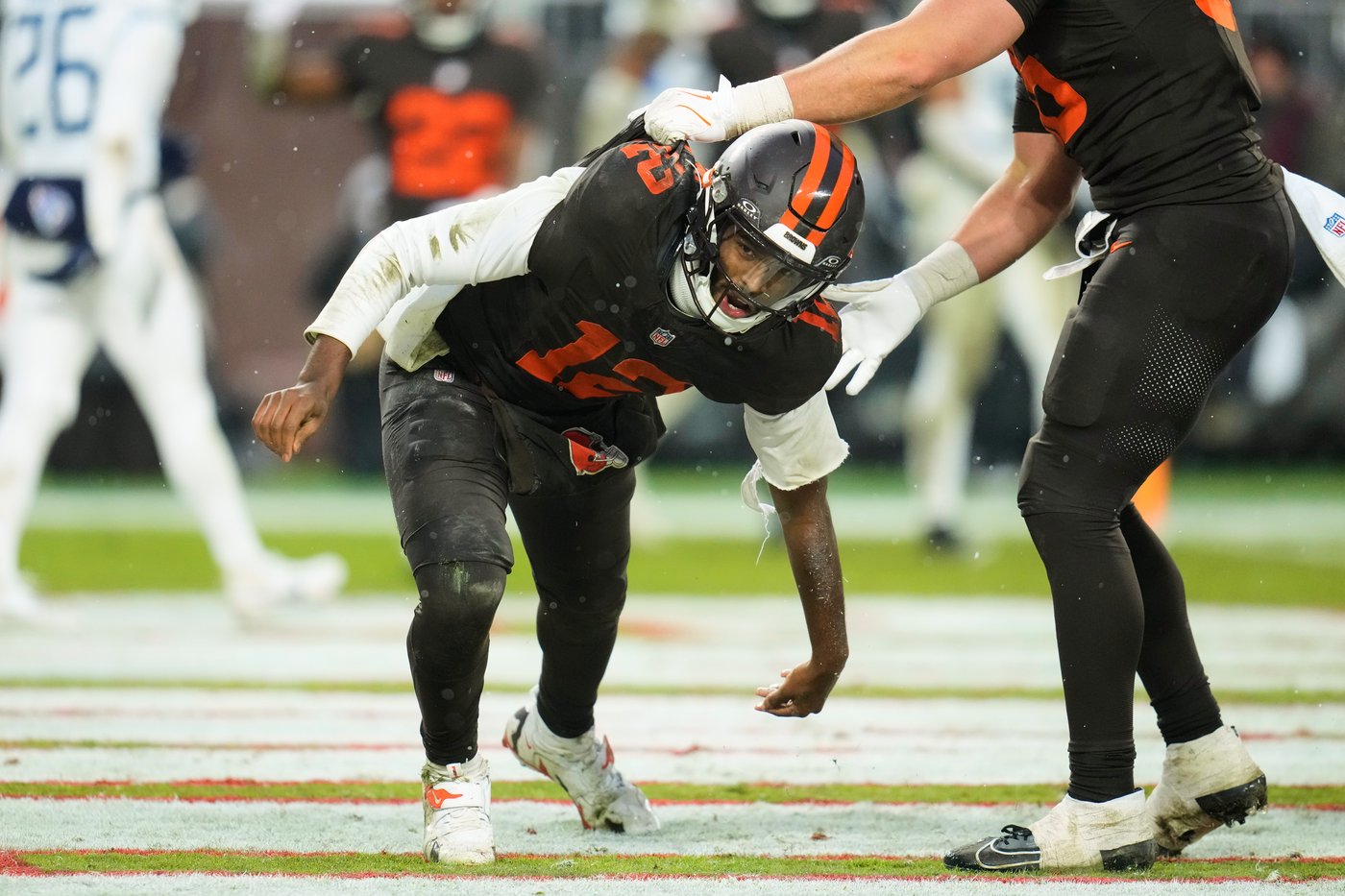 Browns' Shedeur Sanders is keeping his focus on improving after a strong 3rd start | iNFOnews.ca