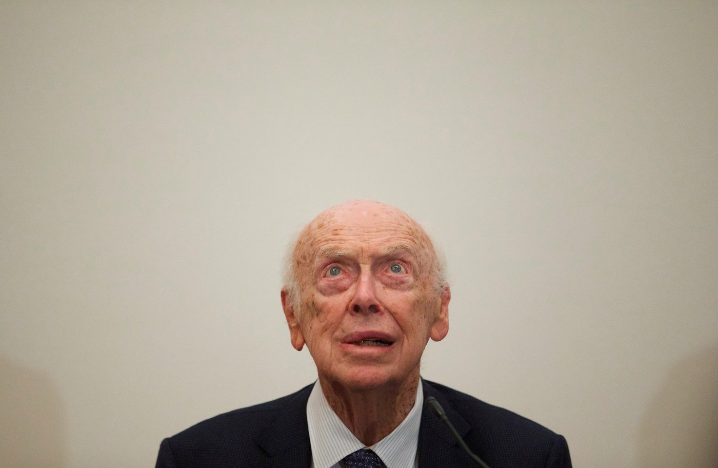 James Watson, co-discoverer of the double-helix shape of DNA, has died at age 97 | iNFOnews.ca James Watson, co-discoverer of the double-helix shape of DNA, has died at age 97 | iNFOnews.ca