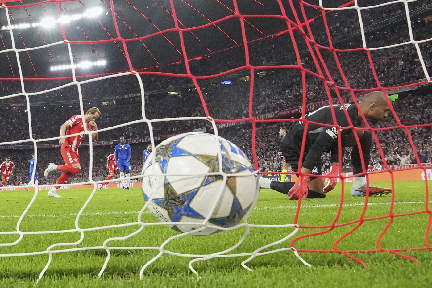 PSG cruises, Liverpool wins late yet again, Bayern and Inter also start well in Champions League | iNFOnews.ca