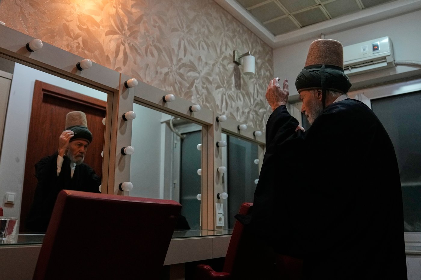 Photos show performances by Turkey's whirling dervishes | iNFOnews.ca