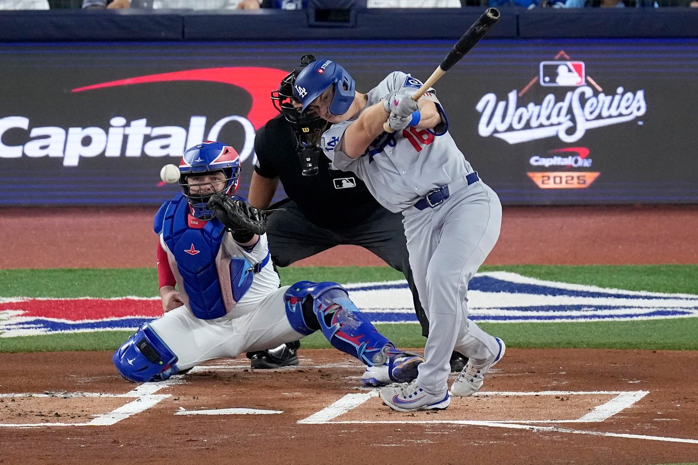 Dodgers beat Jays 5-1 in Game 2 of World Series | iNFOnews.ca