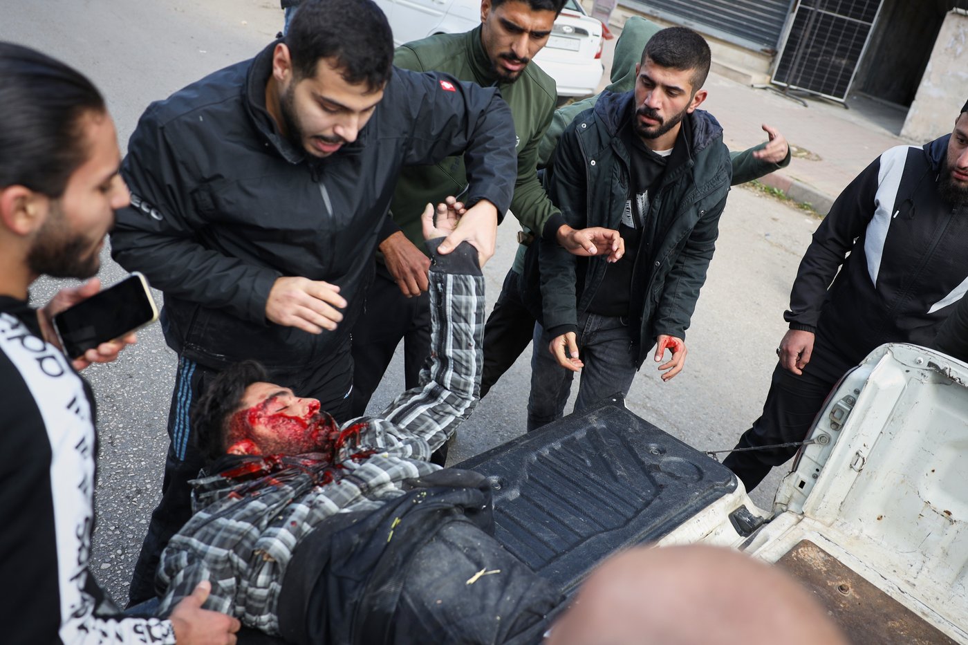 4 dead, dozens injured in Syria during clashes between Alawites and counterdemonstrators | iNFOnews.ca