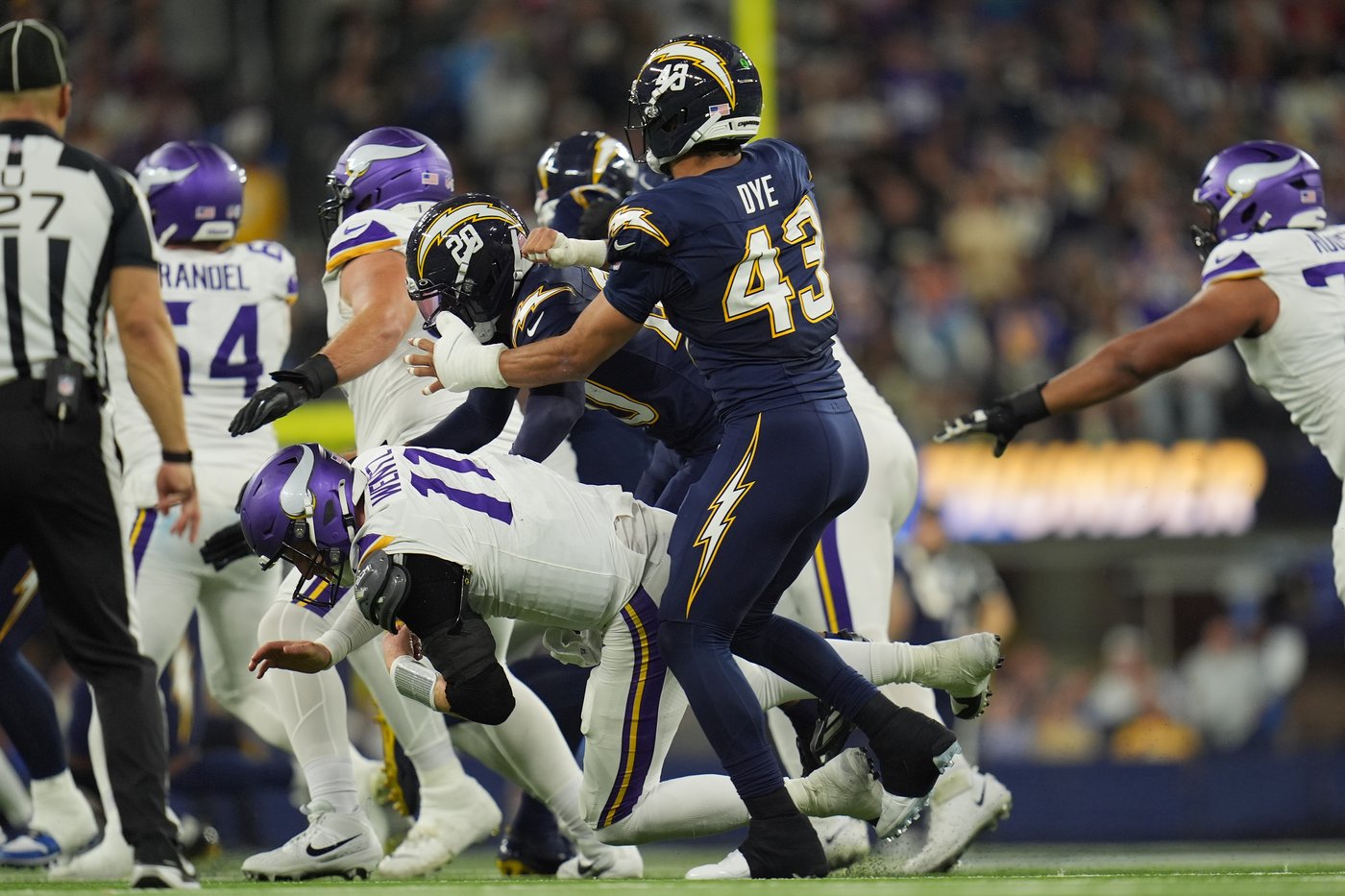 Vikings see their strategy for the season skid sideways in light of troubling blowout loss | iNFOnews.ca Vikings see their strategy for the season skid sideways in light of troubling blowout loss | iNFOnews.ca