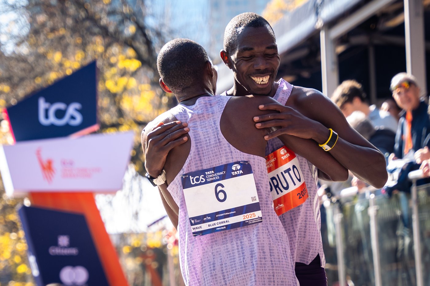 Obiri sets women's NYC Marathon course record, Kipruto wins men's race by a fraction of a second | iNFOnews.ca Obiri sets women's NYC Marathon course record, Kipruto wins men's race by a fraction of a second | iNFOnews.ca